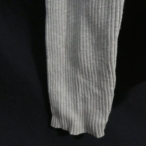 GAP | medium | Light Green Ribbed Turtleneck Sweater - Picture 13 of 15